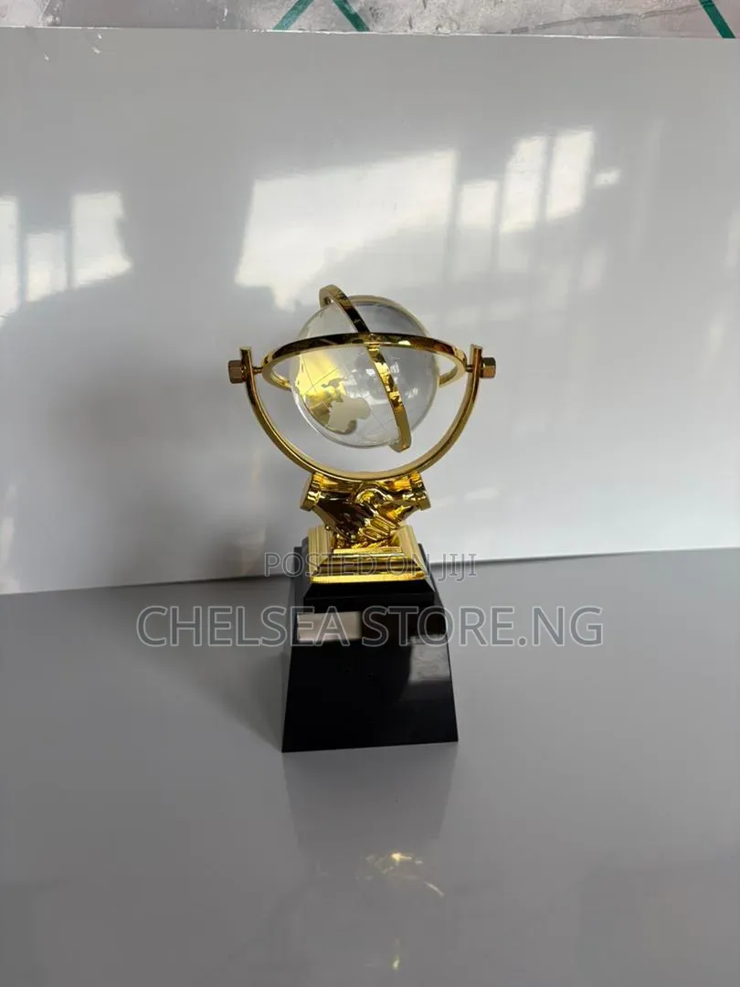 Trophy With Glass Plague