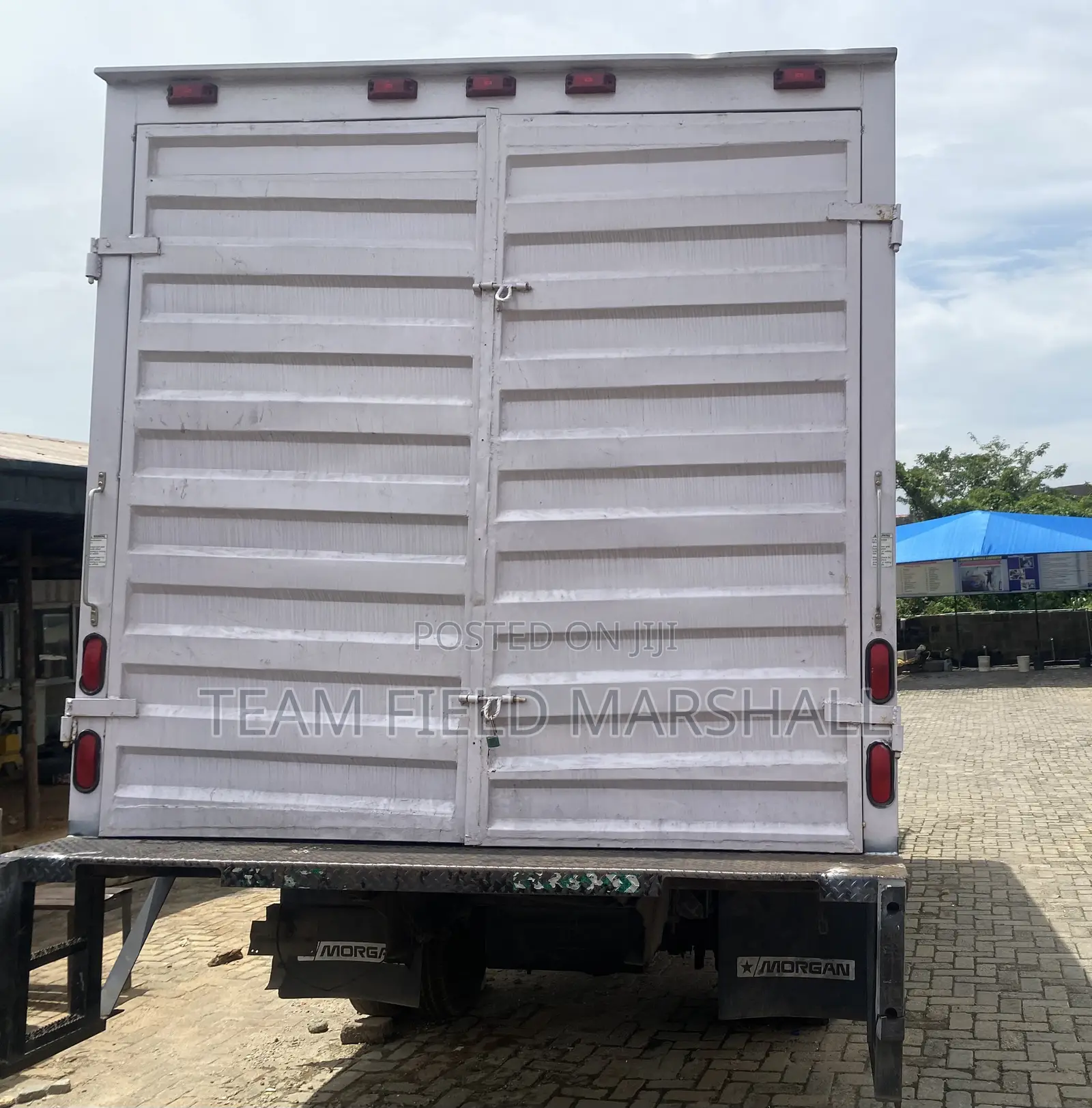 2004 Isuzu NPR Diesel