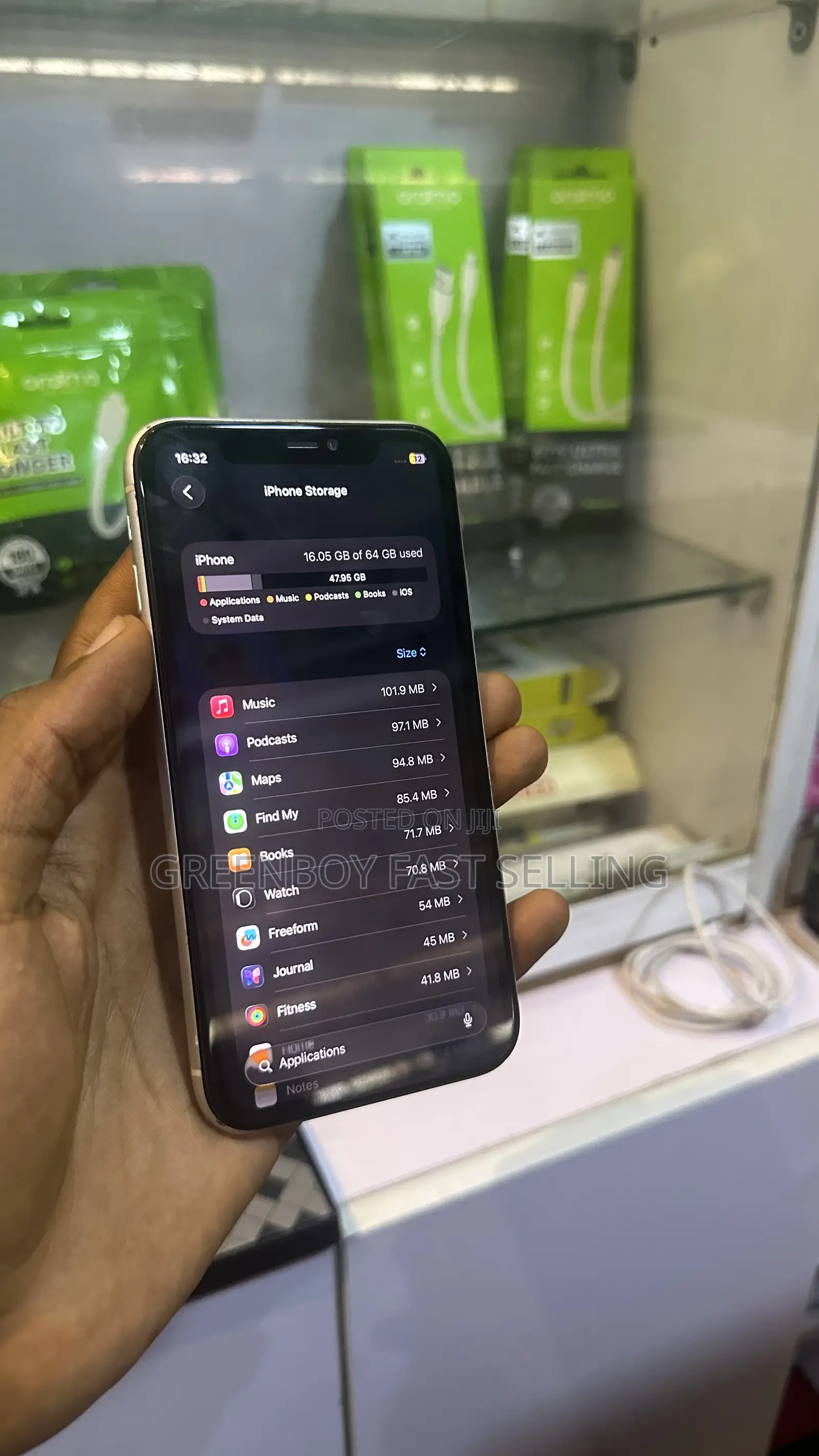 Apple iPhone 11 64 GB White