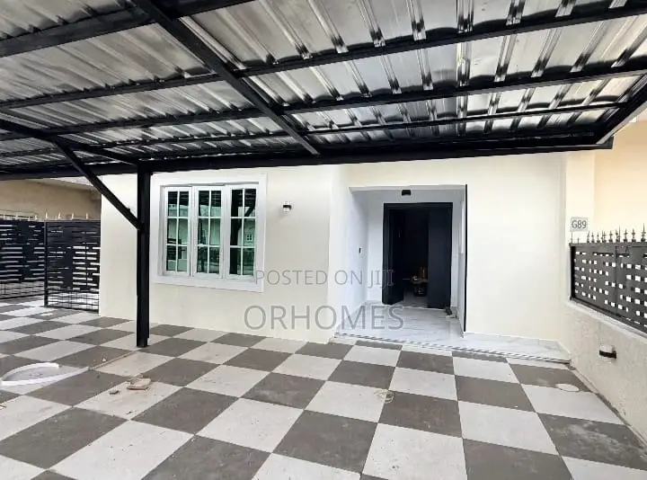 Furnished 4bdrm Duplex in Lekki Gardens for sale