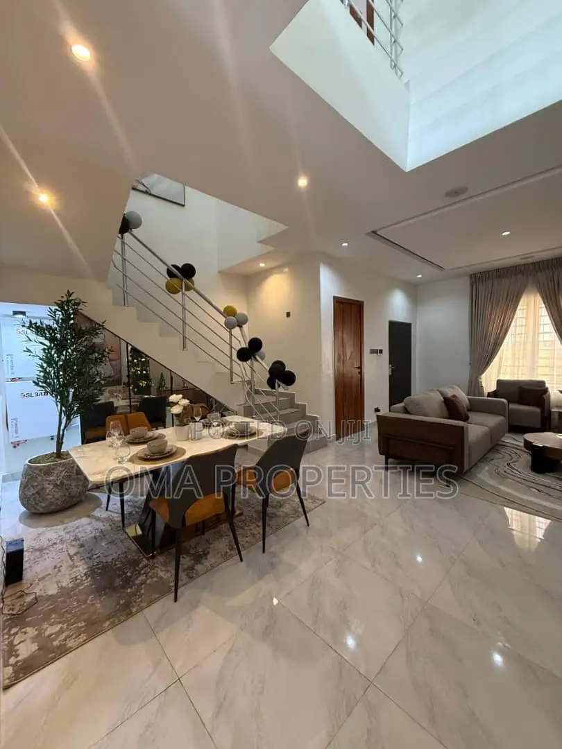 Furnished 2bdrm House in Sangotedo for sale