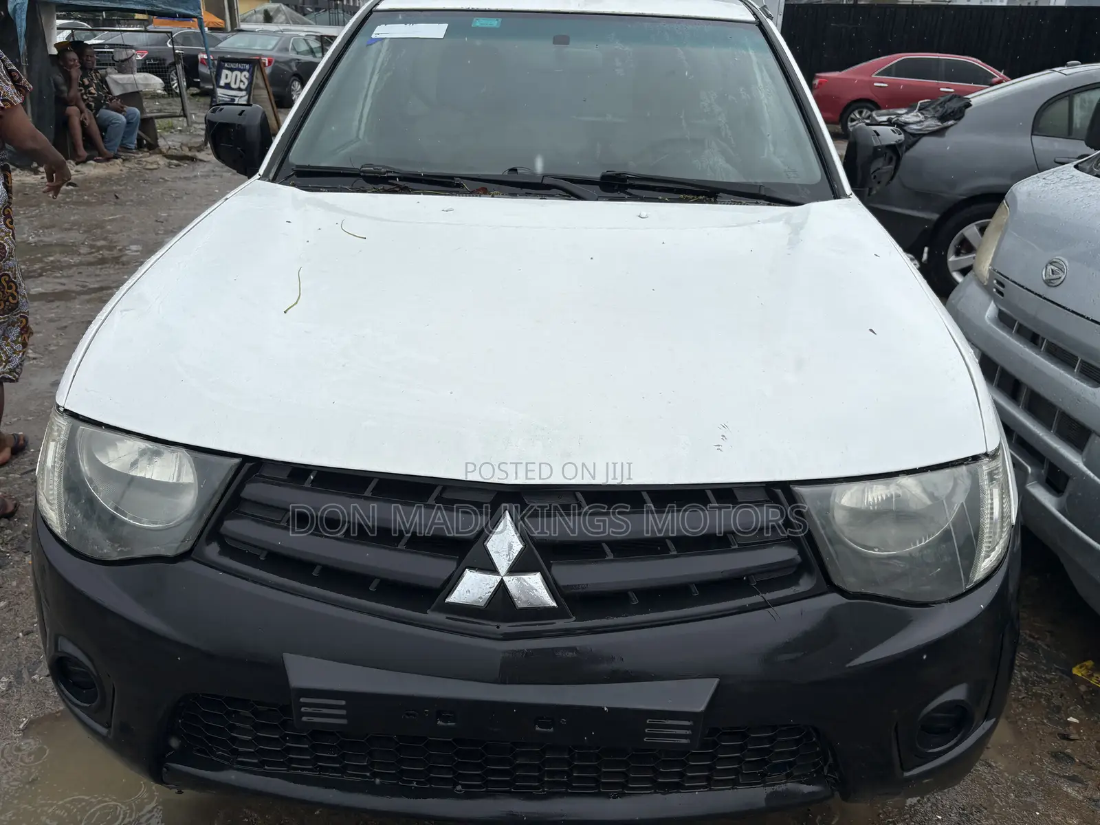 Mitsubishi L200 Club Cab 2.0 4WD 2002 White