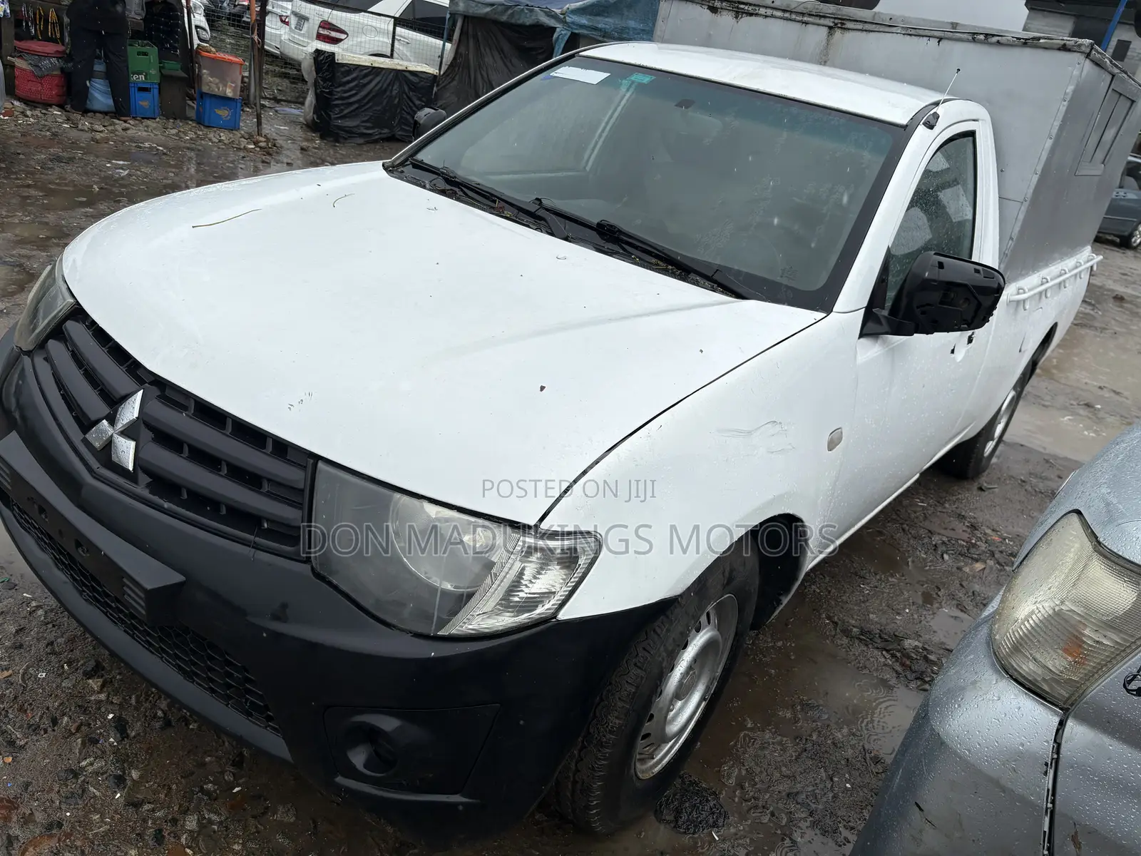 Mitsubishi L200 Club Cab 2.0 4WD 2002 White