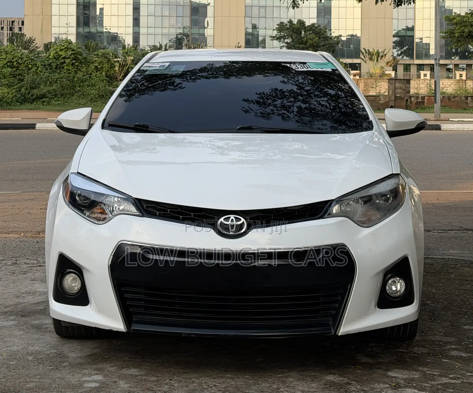 Toyota Corolla S Plus 4dr Sedan (1.8L 4cyl 6M) 2015 White