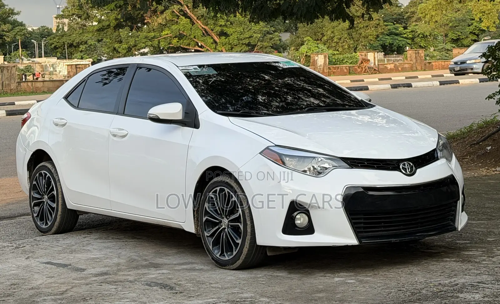 Toyota Corolla S Plus 4dr Sedan (1.8L 4cyl 6M) 2015 White