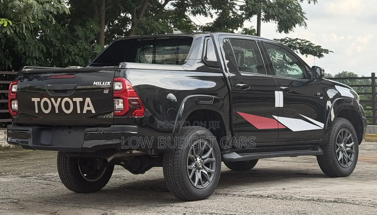 Toyota Hilux 2023 Black