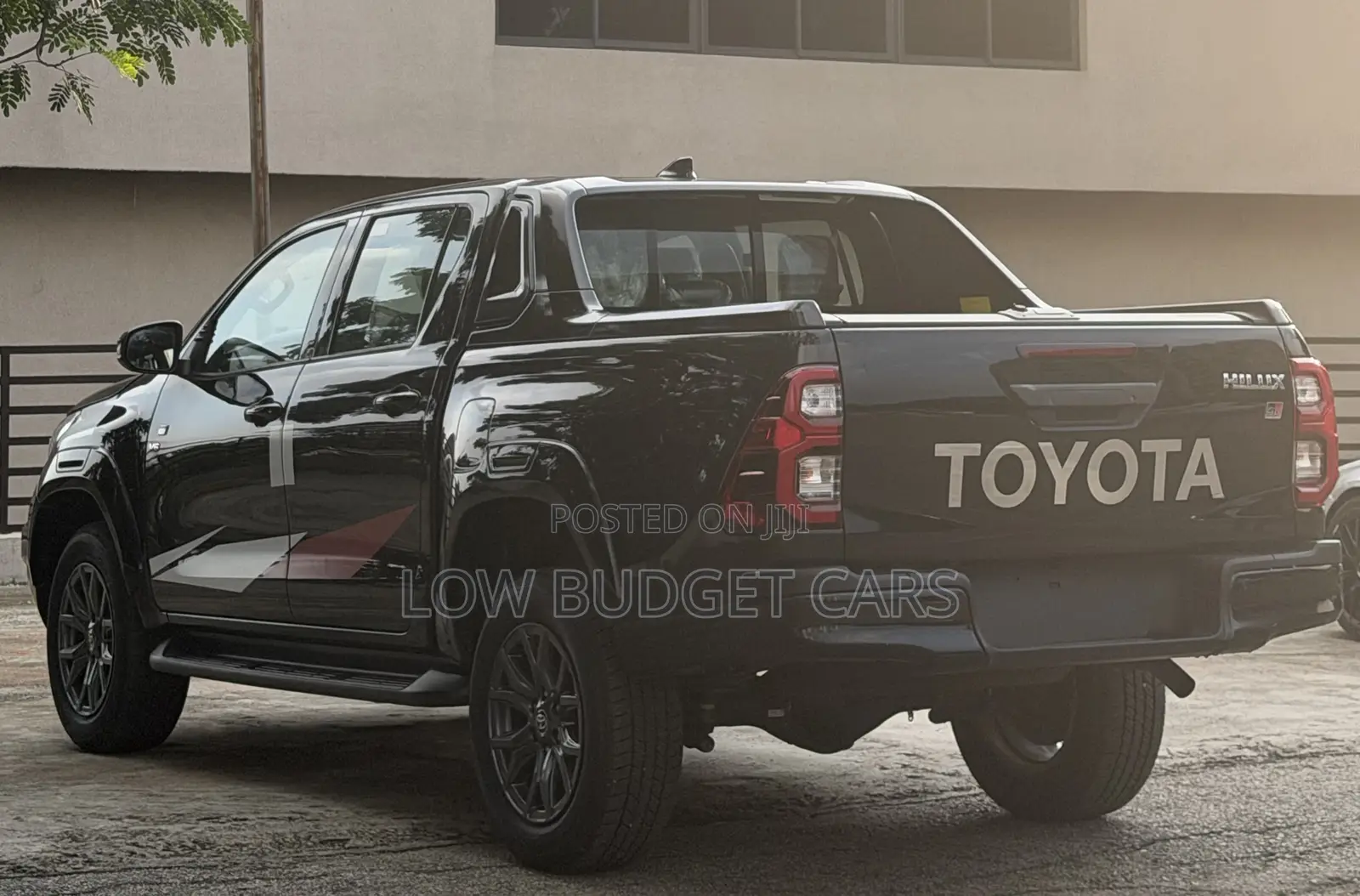Toyota Hilux 2023 Black