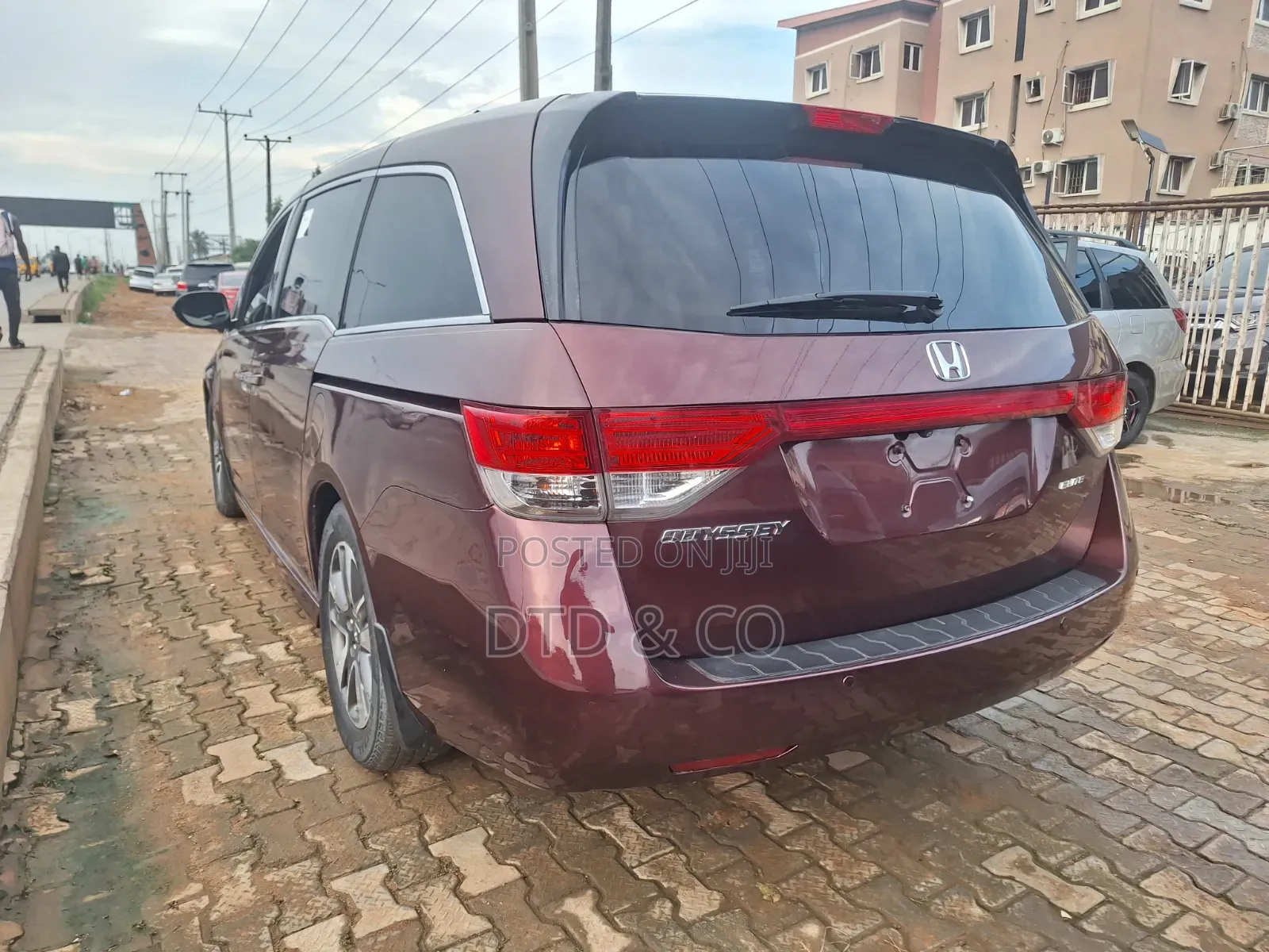 Honda Odyssey Touring Elite Passenger Van (3.5L 6cyl 6A) 2016 Burgundy