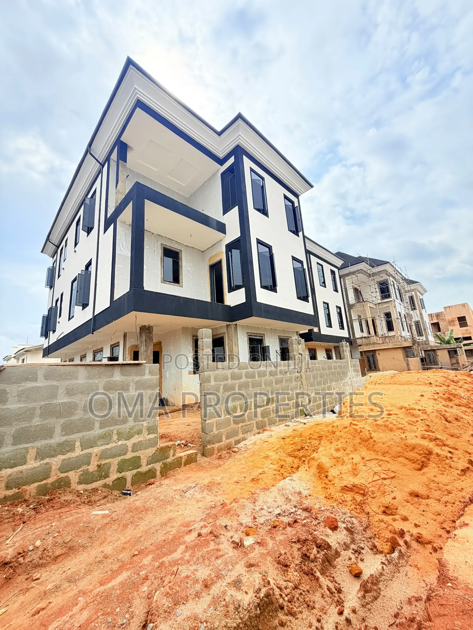Furnished 5bdrm House in Magodo for sale