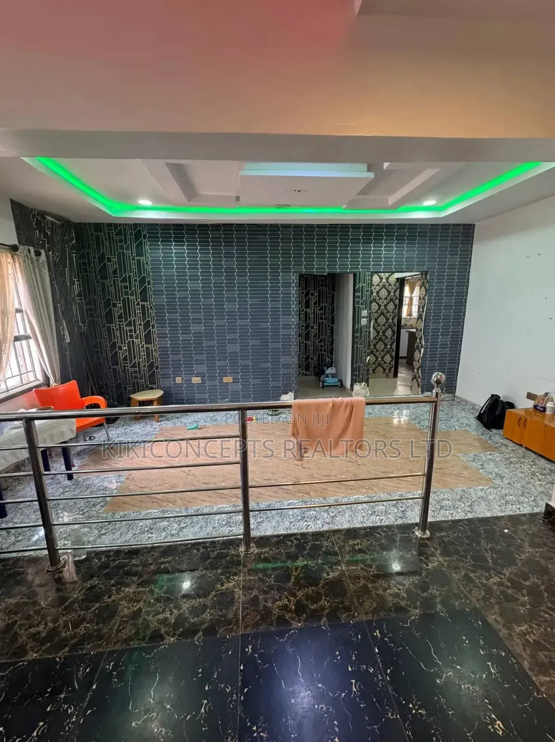 5bdrm Bungalow in Gospel Town, Ibadan for sale