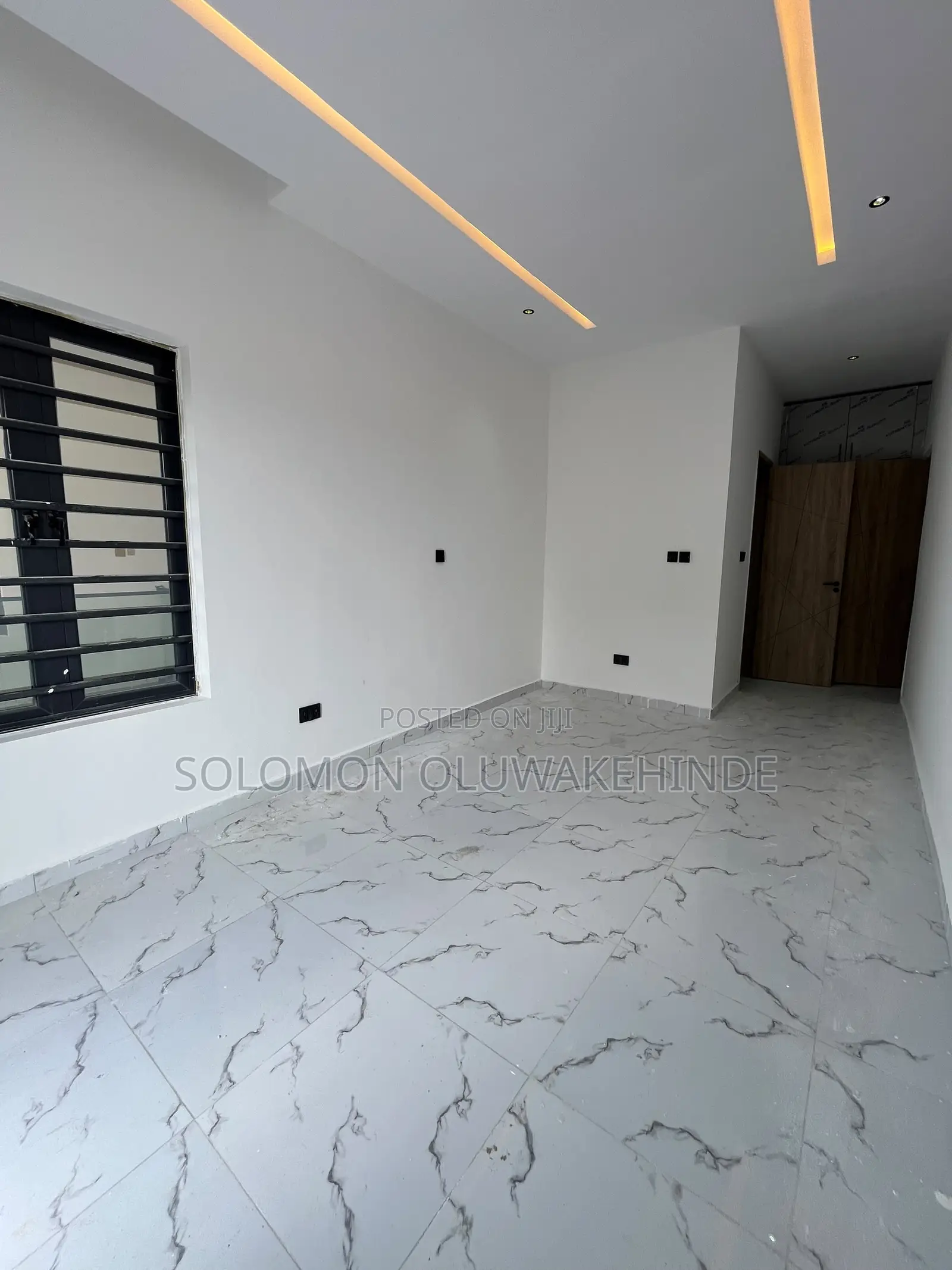 2bdrm Apartment in Lekki Phase 1 for sale