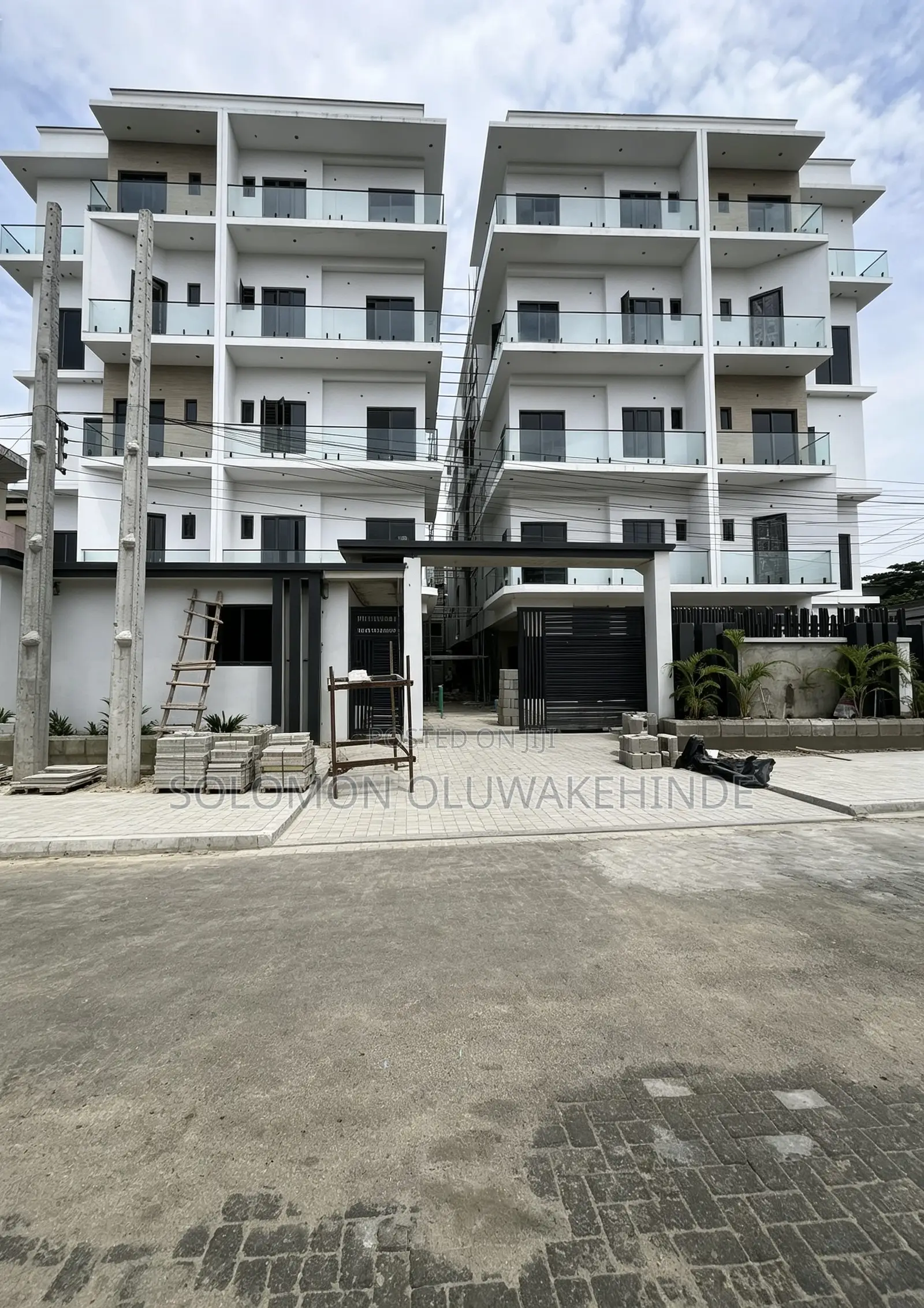 2bdrm Apartment in Lekki Phase 1 for sale