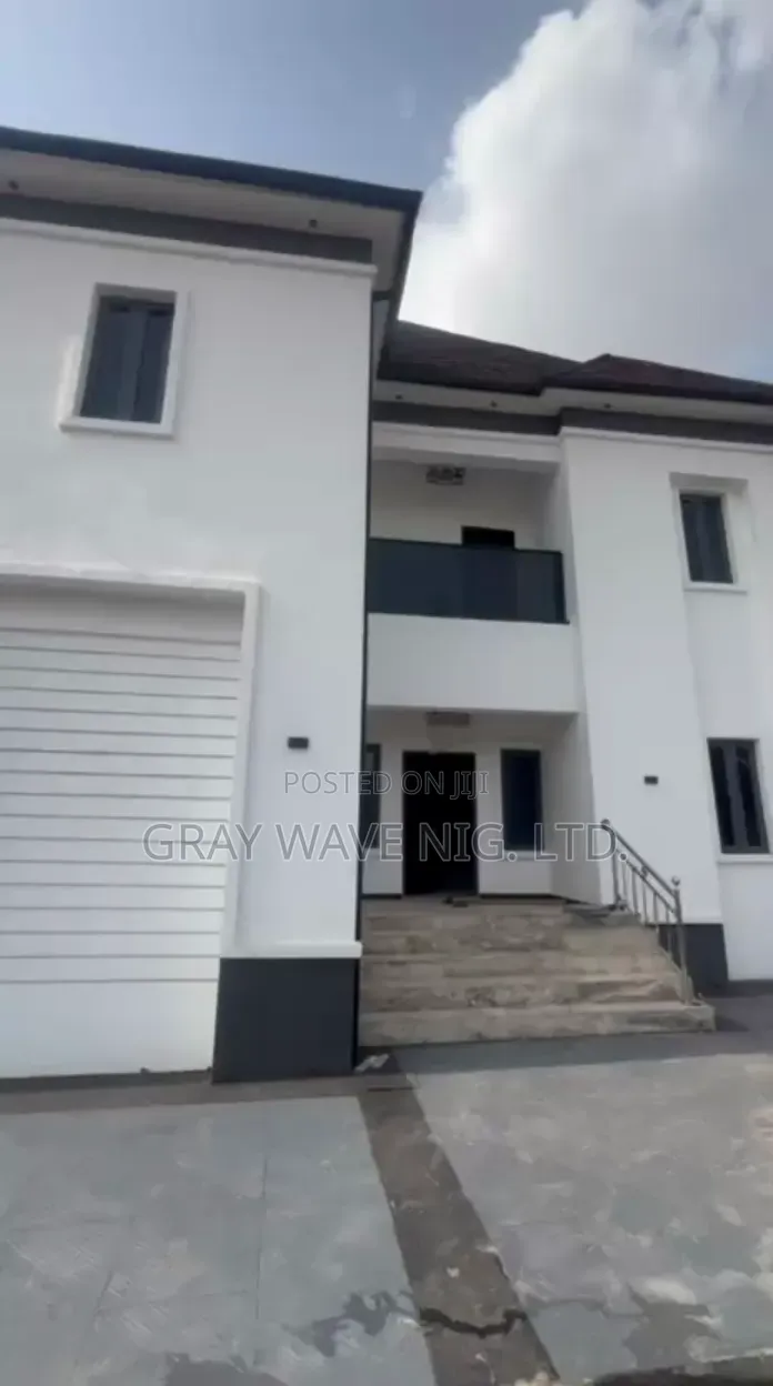 5bdrm Duplex in Lokogoma for sale