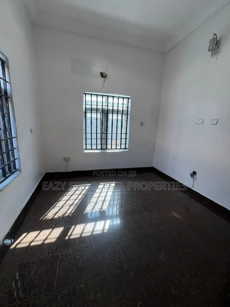 1bdrm Shared Apartment in Gated And Secured, Agungi for rent