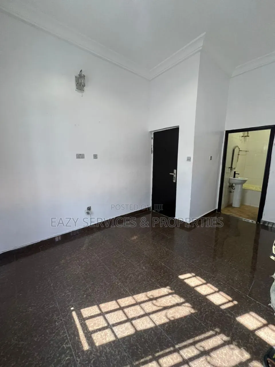 1bdrm Shared Apartment in Gated And Secured, Agungi for rent