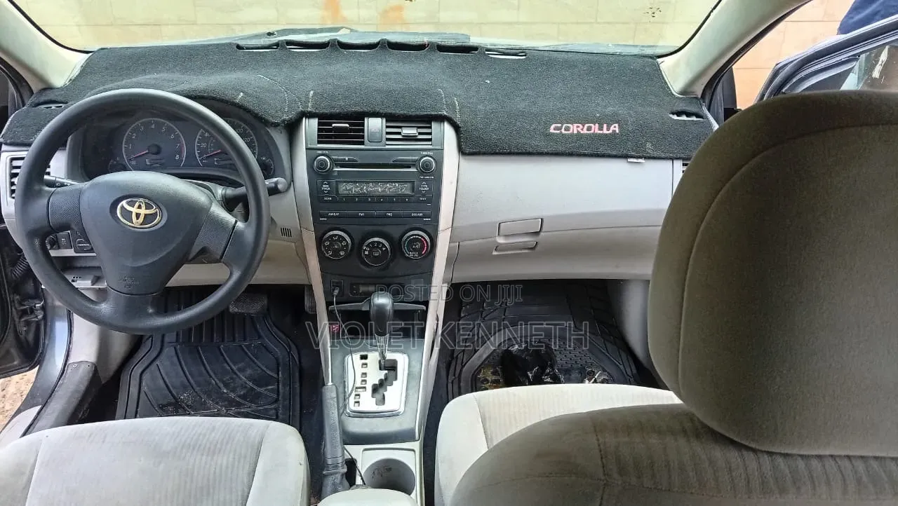 Toyota Corolla 2010 Beige