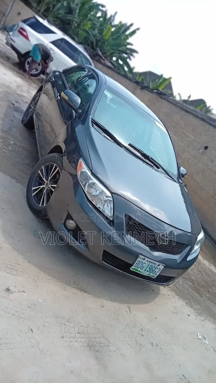 Toyota Corolla 2010 Beige