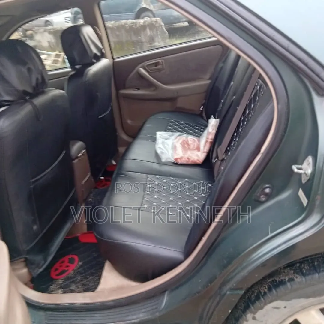 Toyota Camry 2000 Green