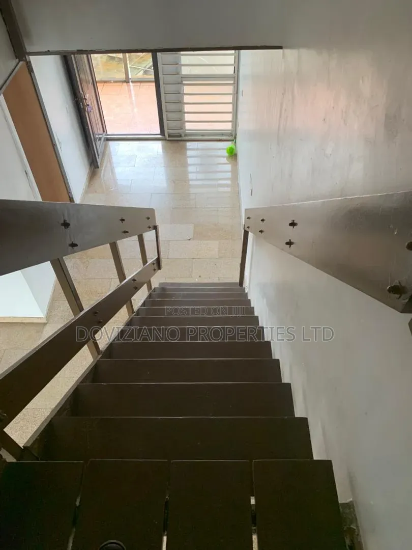 3bdrm Maisonette in 1004 Estate for rent