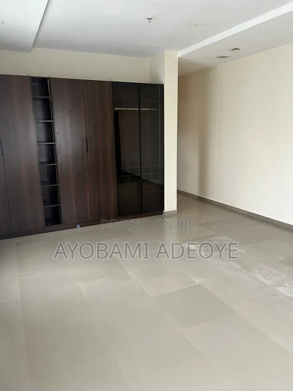 2bdrm Apartment in Oroke Drive, Old Ikoyi for rent