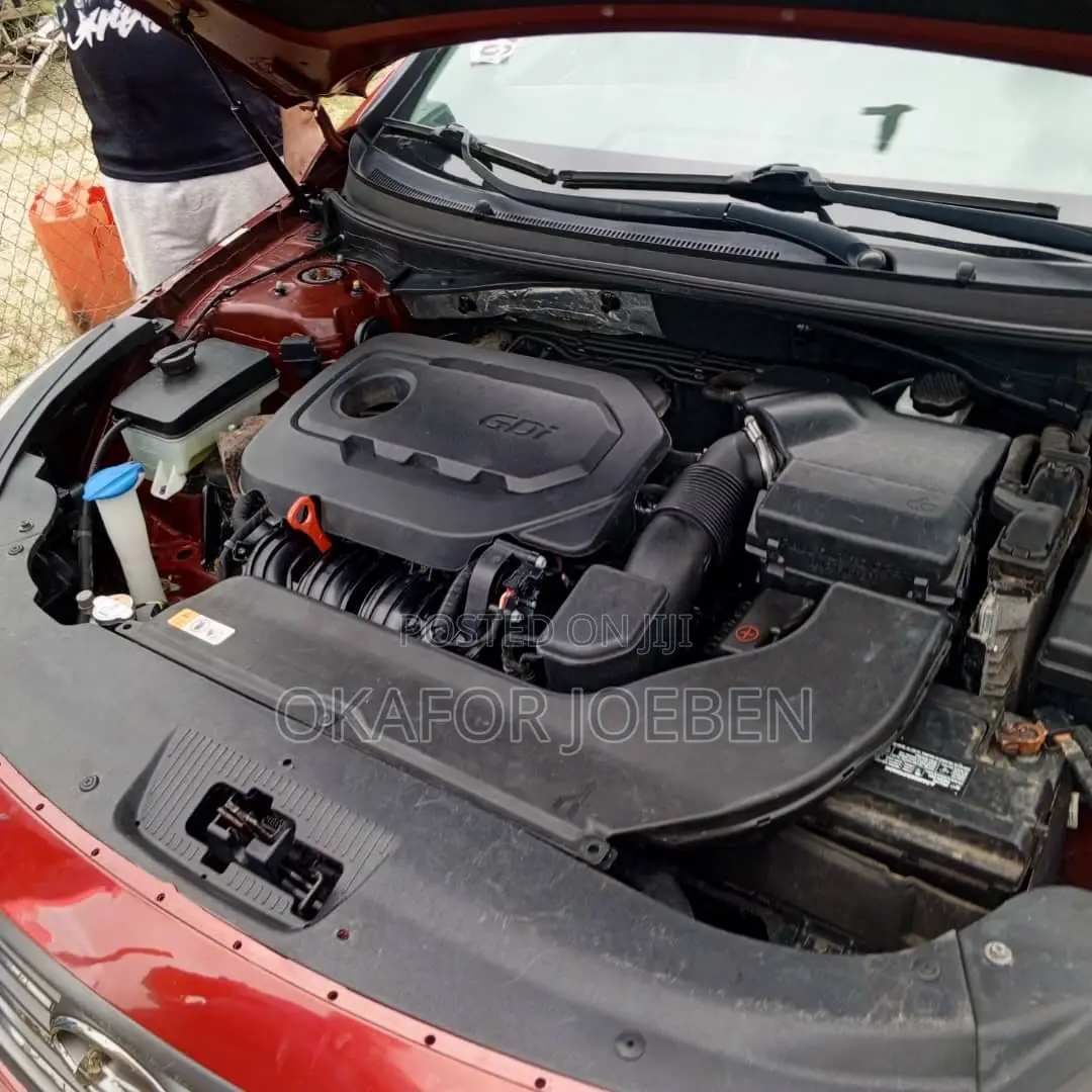 Hyundai Sonata Sport Sedan FWD (2.4L 4cyl 6A) 2017 Red