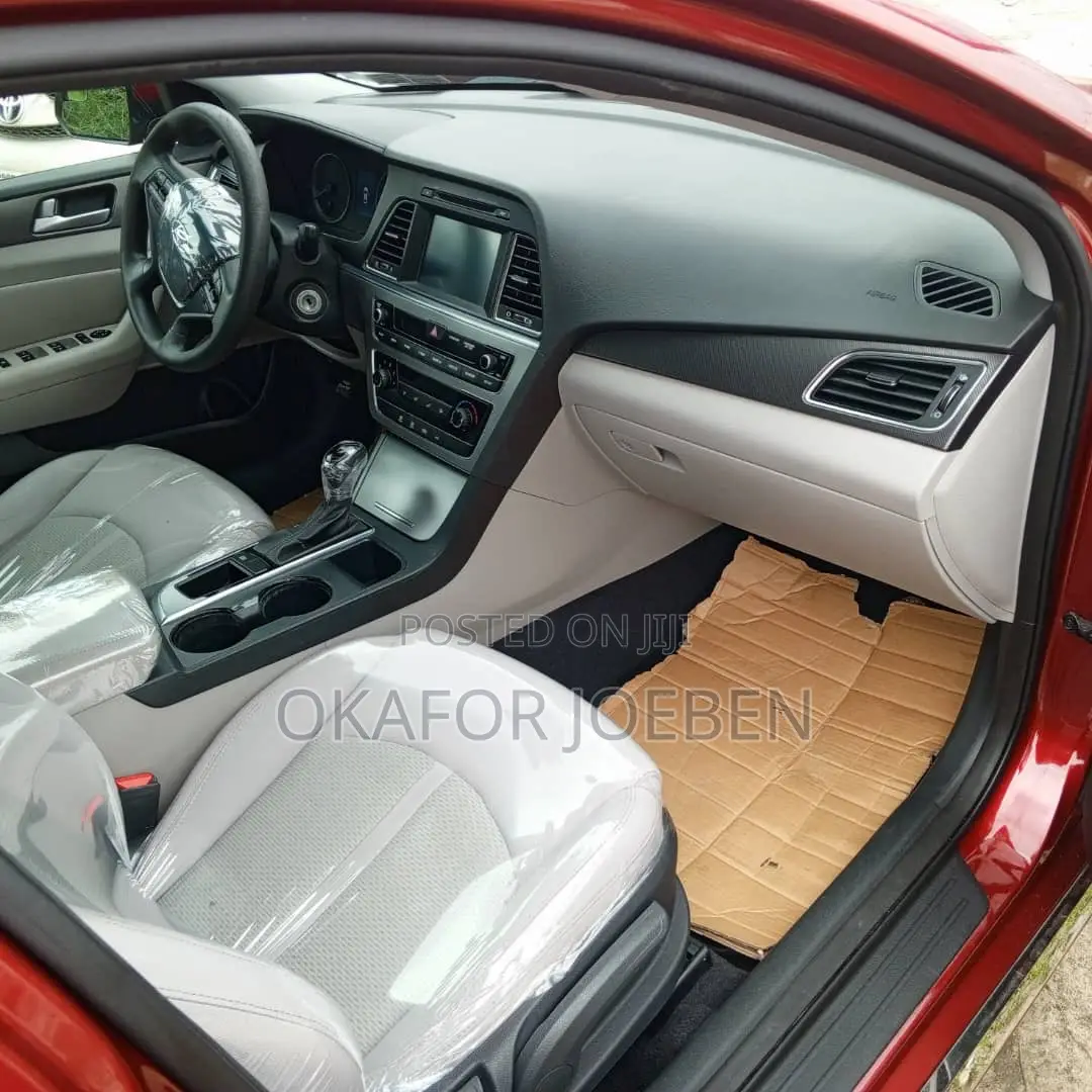Hyundai Sonata Sport Sedan FWD (2.4L 4cyl 6A) 2017 Red