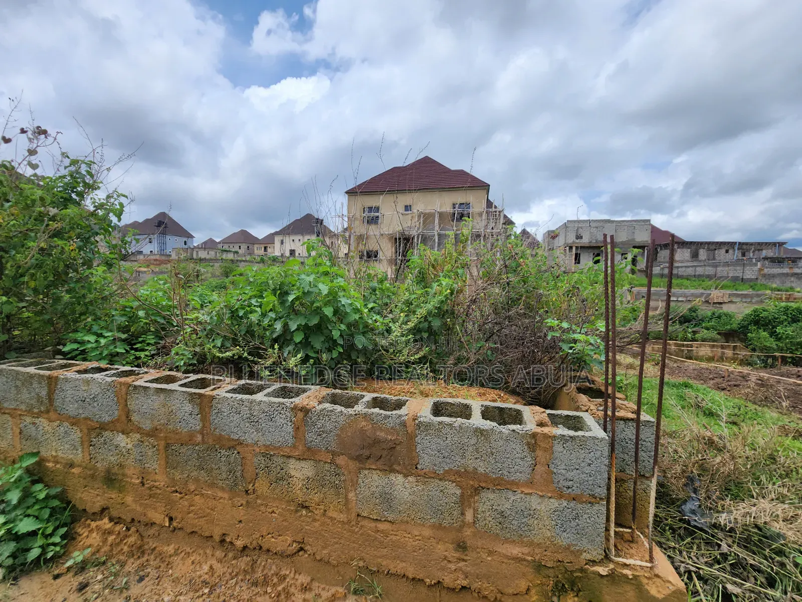 Well Located 5 Bedroom Duplex Land of 550Sqm Land at Lugbe, Abuja