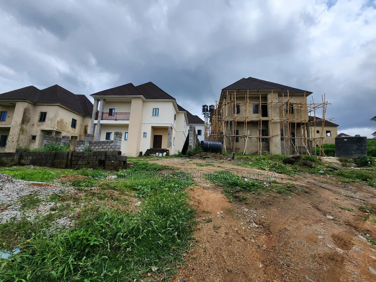 Well Located 5 Bedroom Duplex Land of 550Sqm Land at Lugbe, Abuja