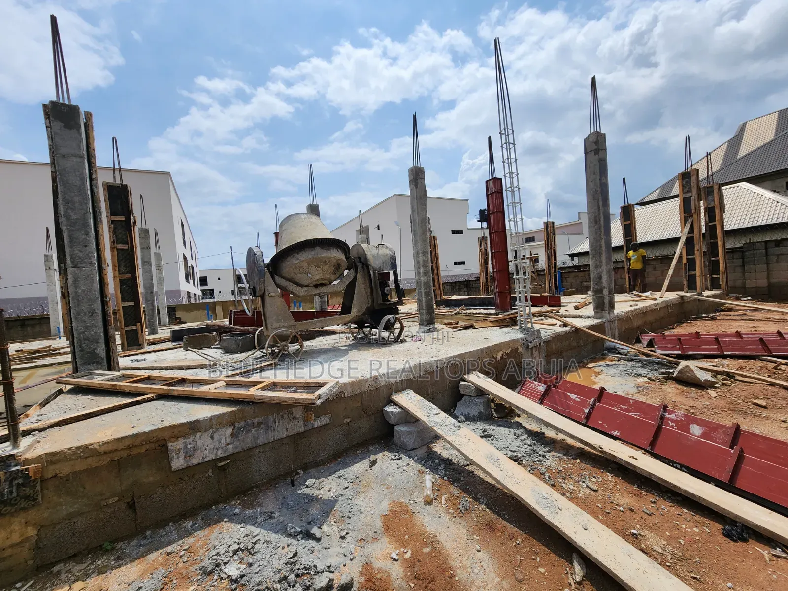 4bdrm Duplex in Kado for sale