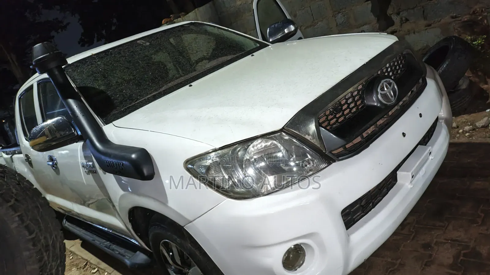 Toyota Hilux 2008 White