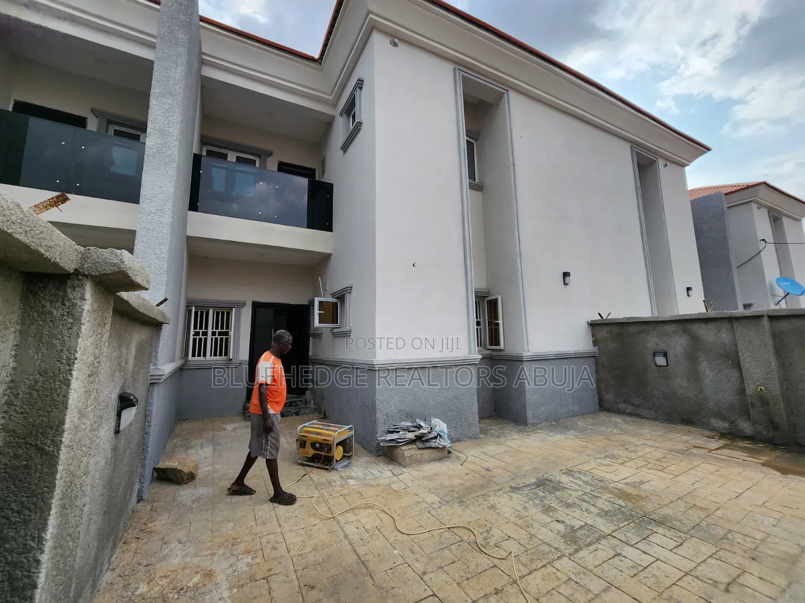 4bdrm Duplex in Choos Estate, Wasa for sale