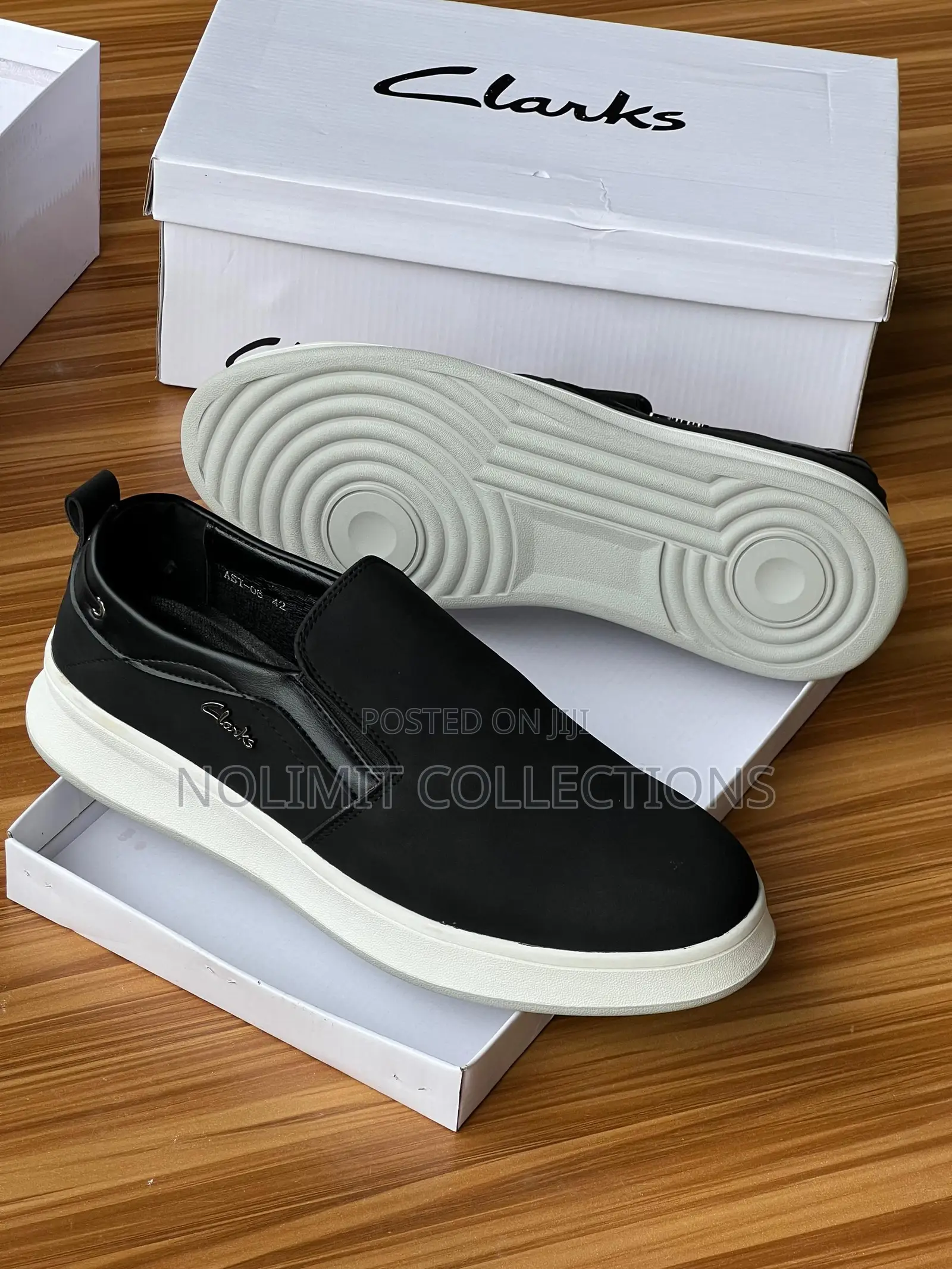 Clarks Men's Slip on Sneakers With White Soles Classic