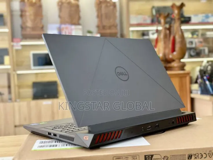 Laptop Dell Inspiron 15 5530 16GB Intel Core i7 SSD 1T