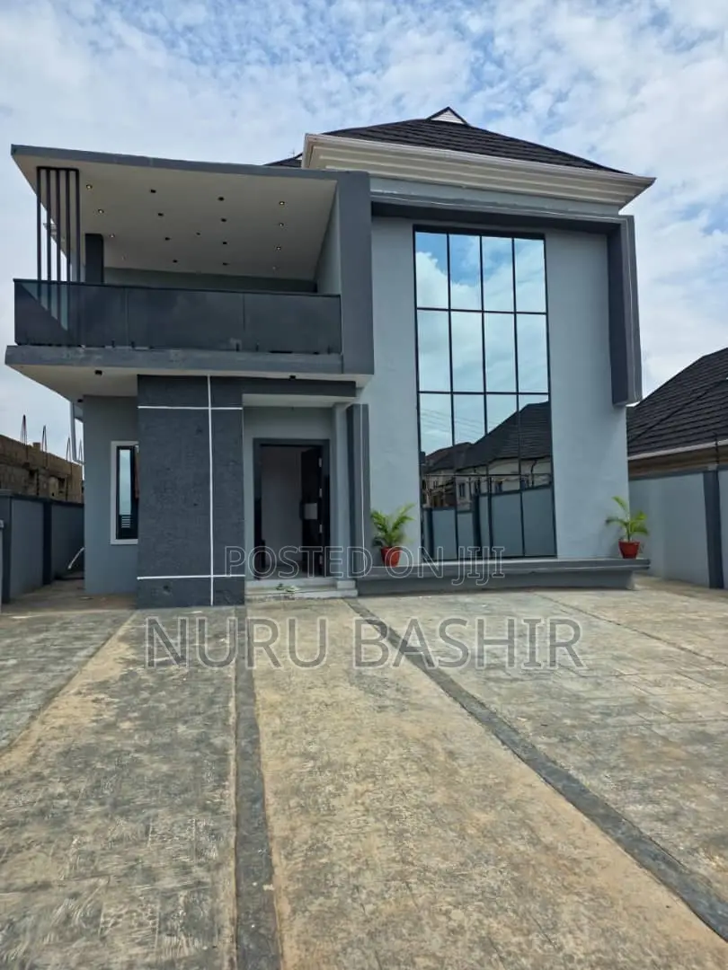 4bdrm Duplex in Kola Lawal Oke Badan, Akobo for sale