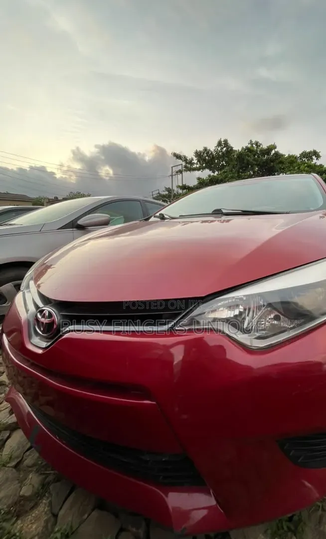Toyota Corolla 2014 Red