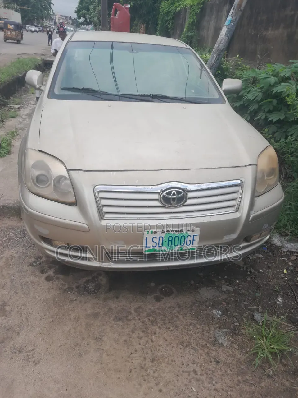 Toyota Avensis 2003 Gold