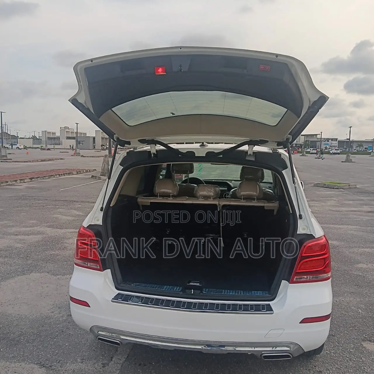 Mercedes-Benz GLK-Class Base GLK 350 4dr AWD 4MATIC (3.5L 6cyl 7A) 2015