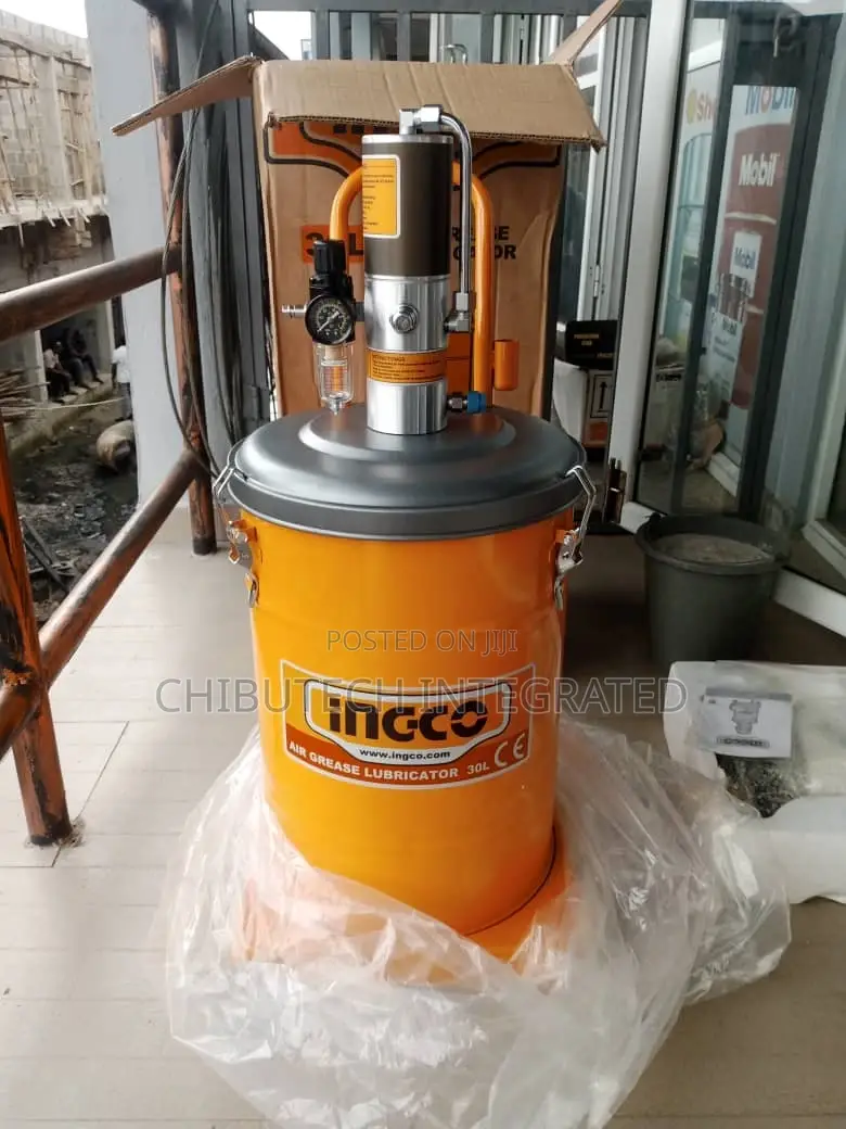 INGCO AGL02301 Air Grease Lubricator With a 30-Liter Capacity