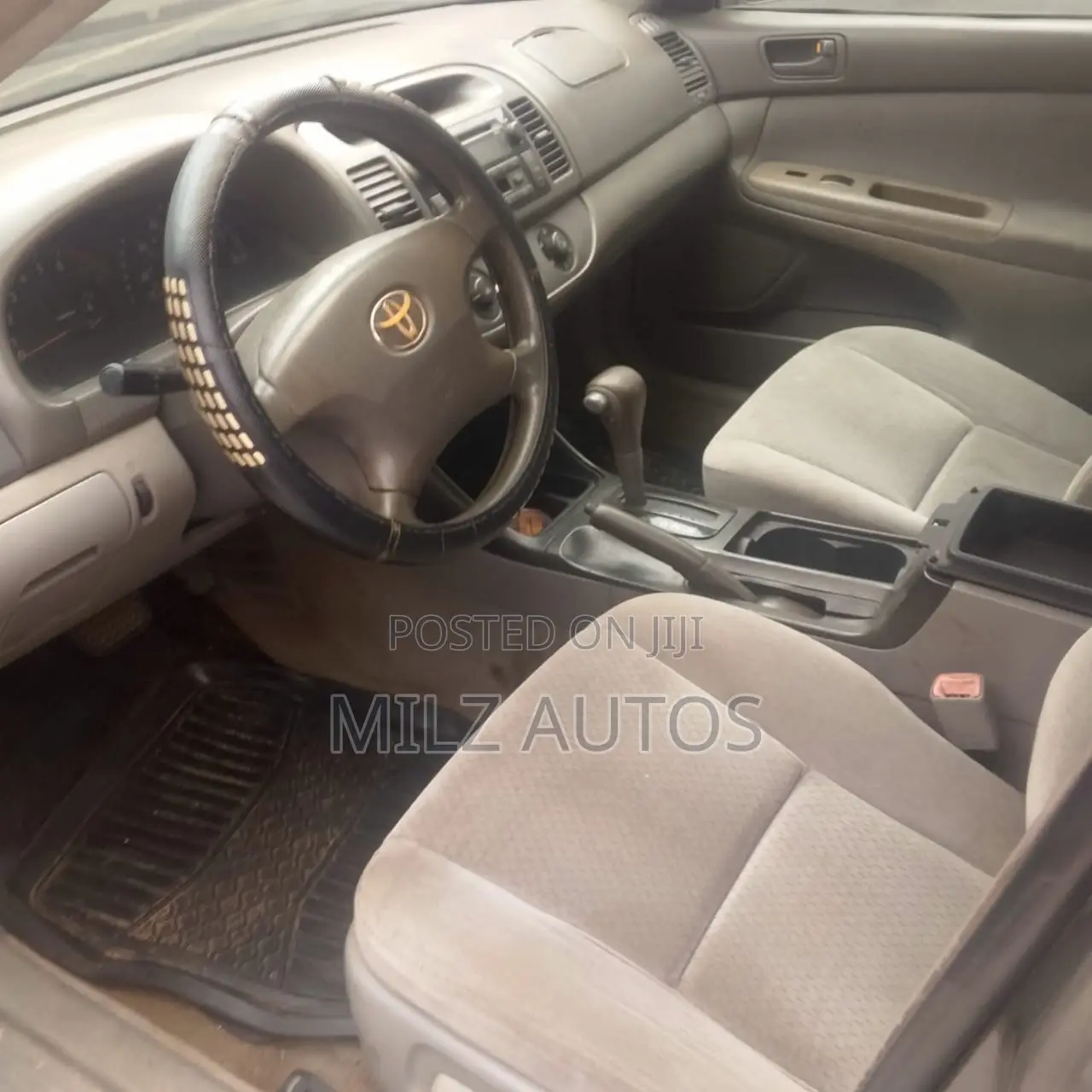 Toyota Camry 2005 Gray