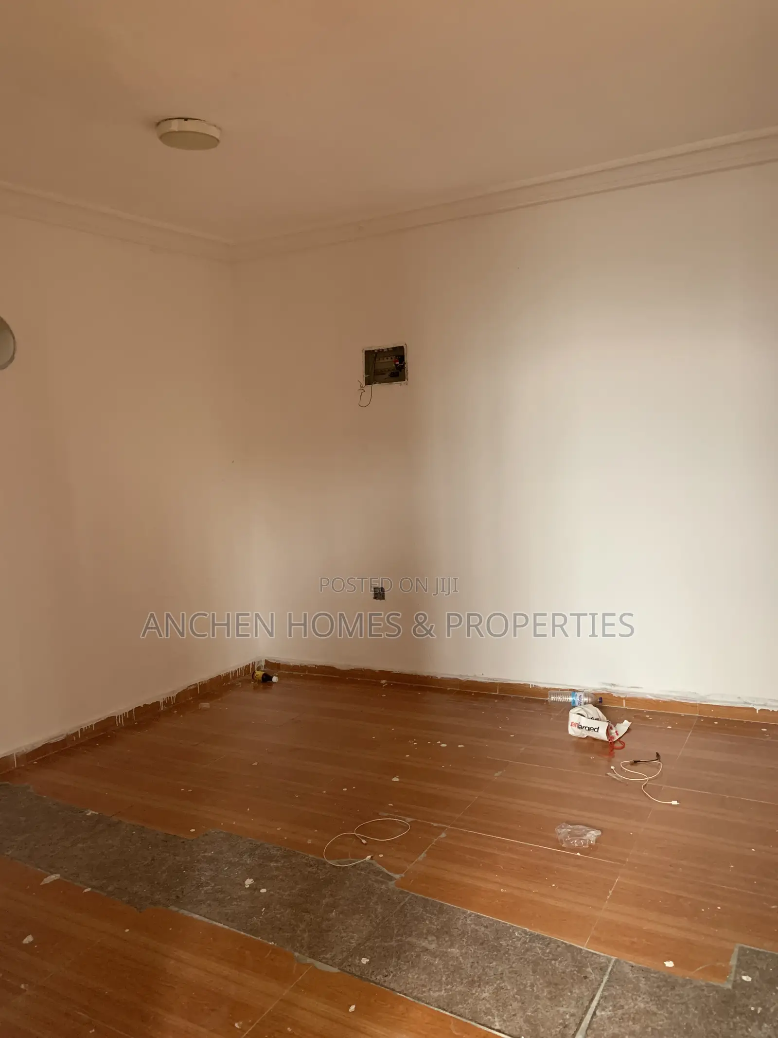 1bdrm Room & Parlour in Ikota, Lekki for rent