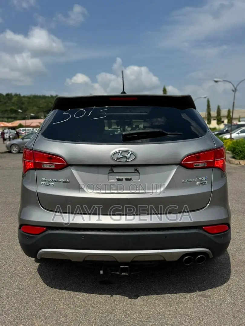 Hyundai Santa Fe Limited 4dr SUV AWD (3.3L 6cyl 6A) 2014 Gray