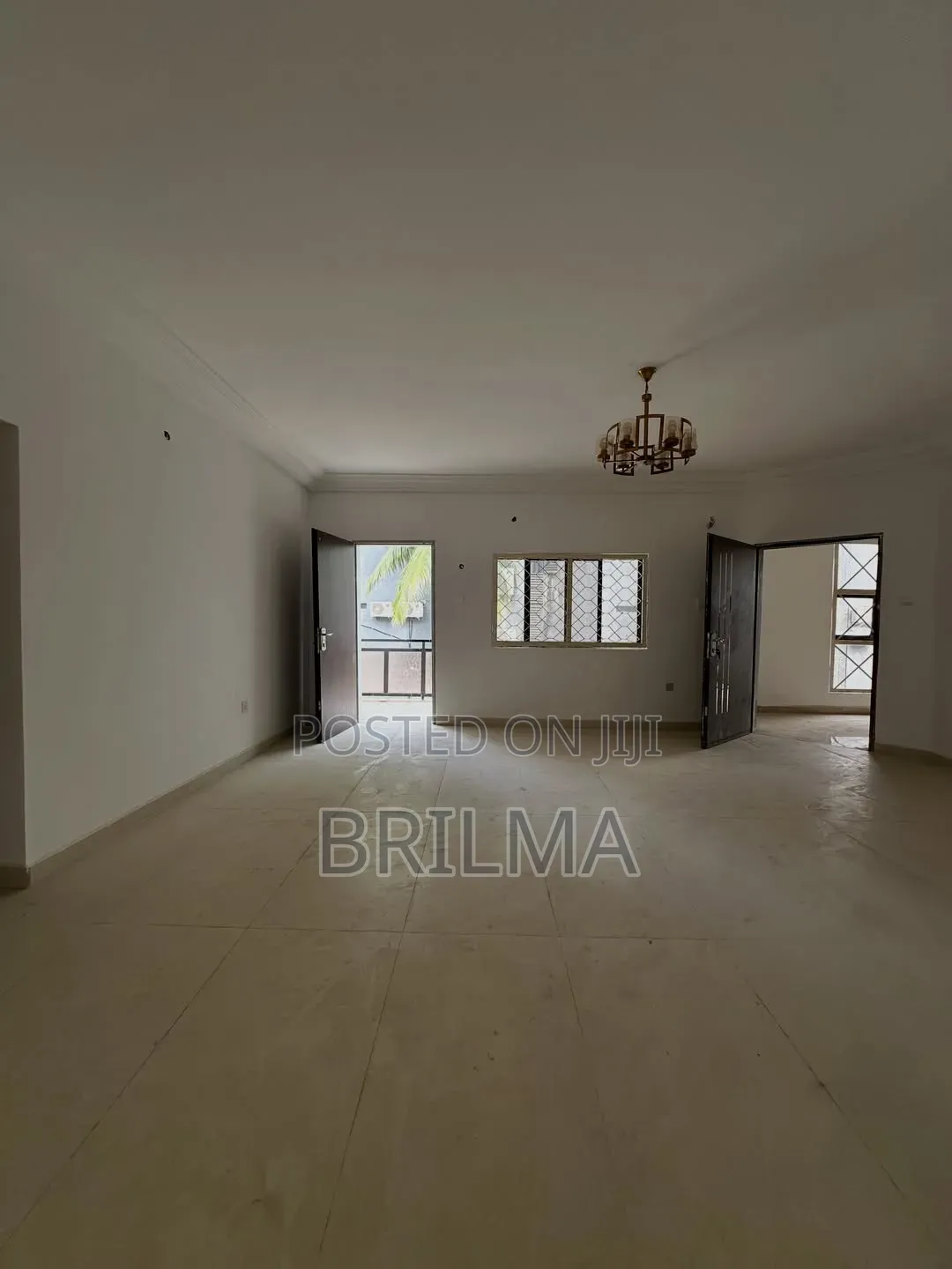 3bdrm Apartment in Wuse 2 for rent