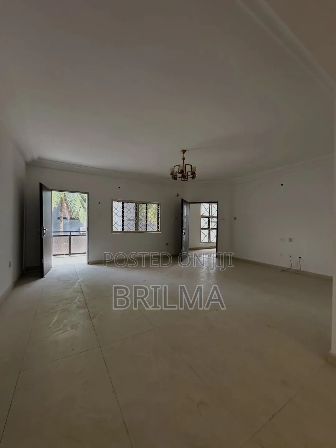 3bdrm Apartment in Wuse 2 for rent