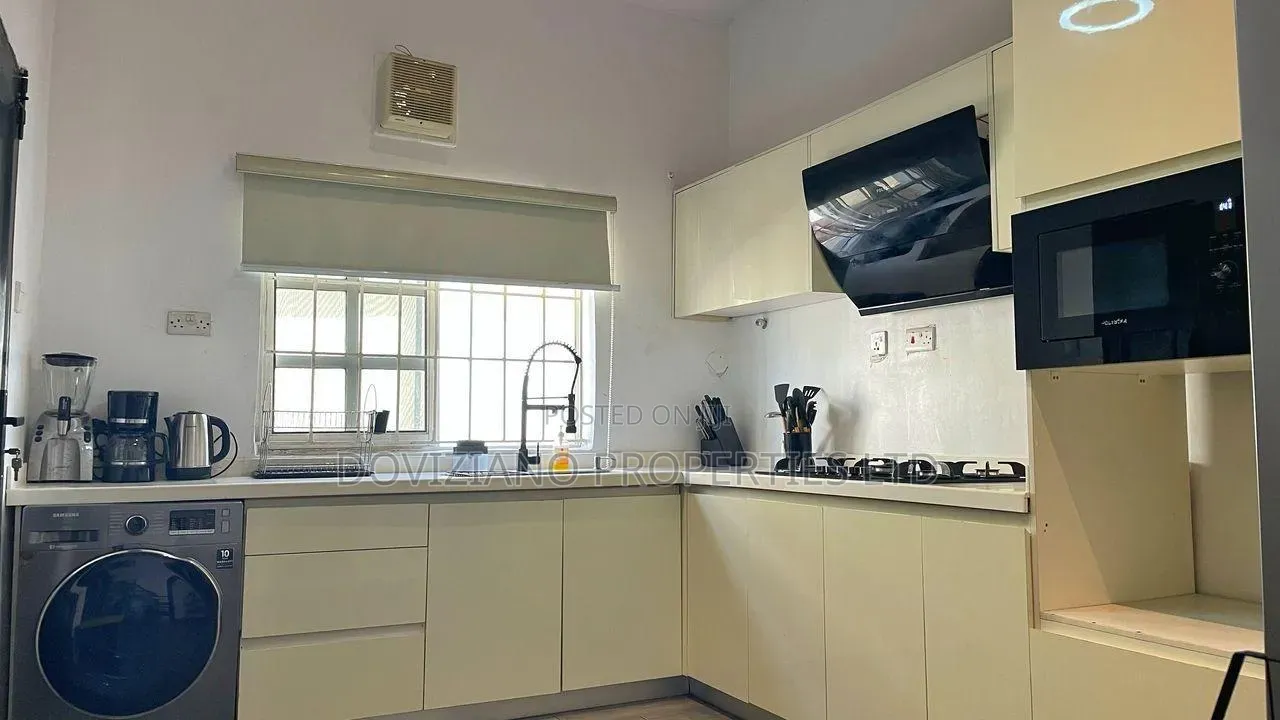 Furnished 3bdrm Apartment in Parkview Estate for rent