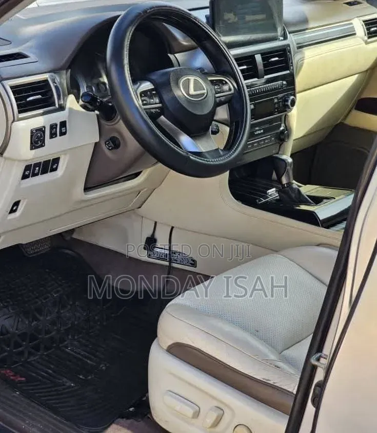Lexus GX 2016 Silver