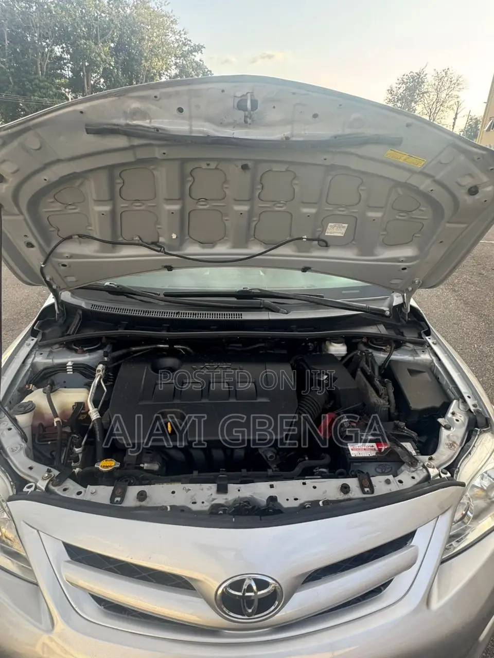 Toyota Corolla LE 4dr Sedan (1.8L 4cyl 4A) 2013 Silver