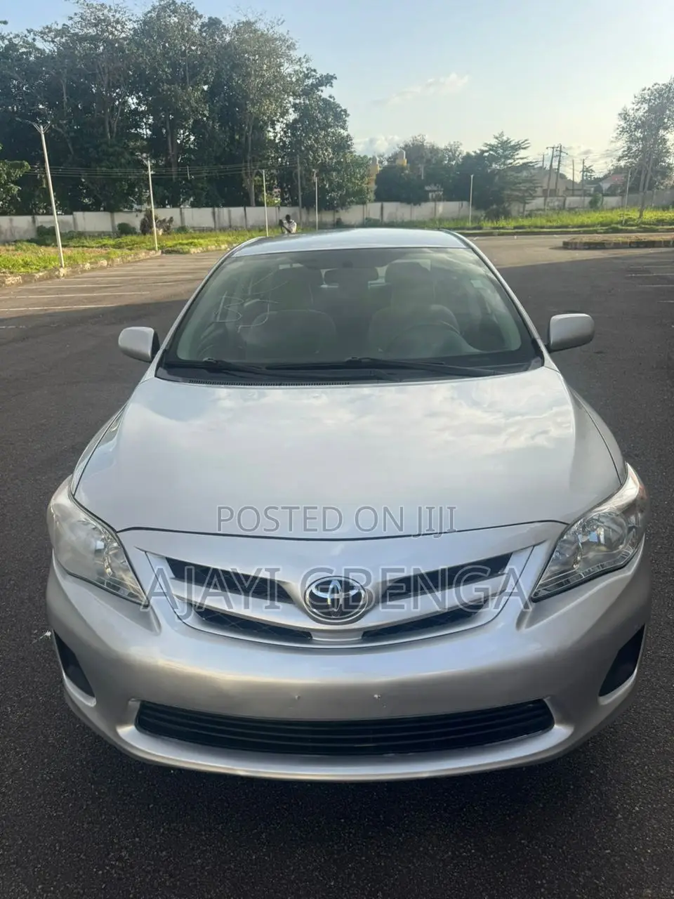 Toyota Corolla LE 4dr Sedan (1.8L 4cyl 4A) 2013 Silver
