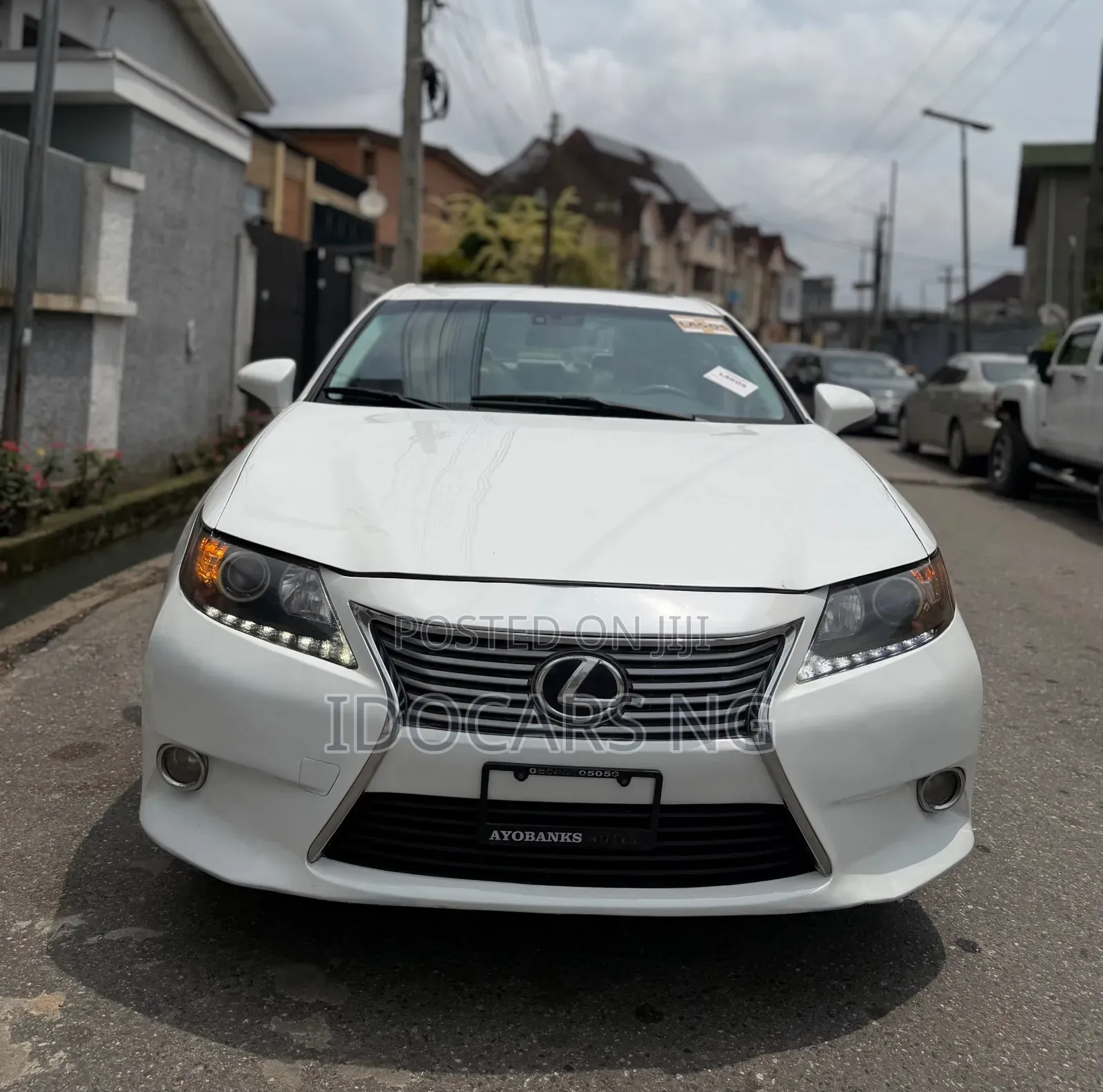 Lexus ES 350 FWD 2015 White
