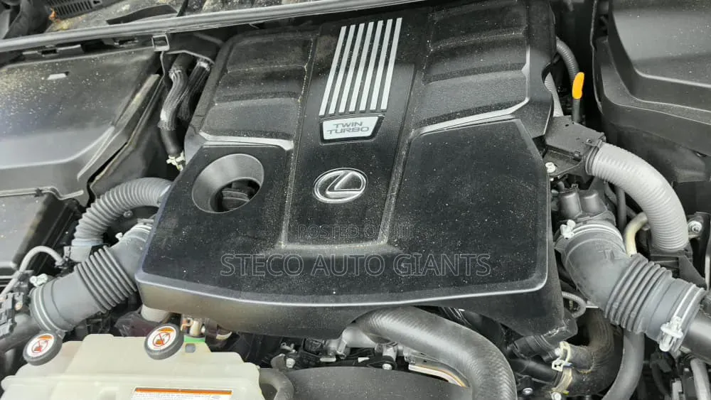 Lexus LX 2023 Green