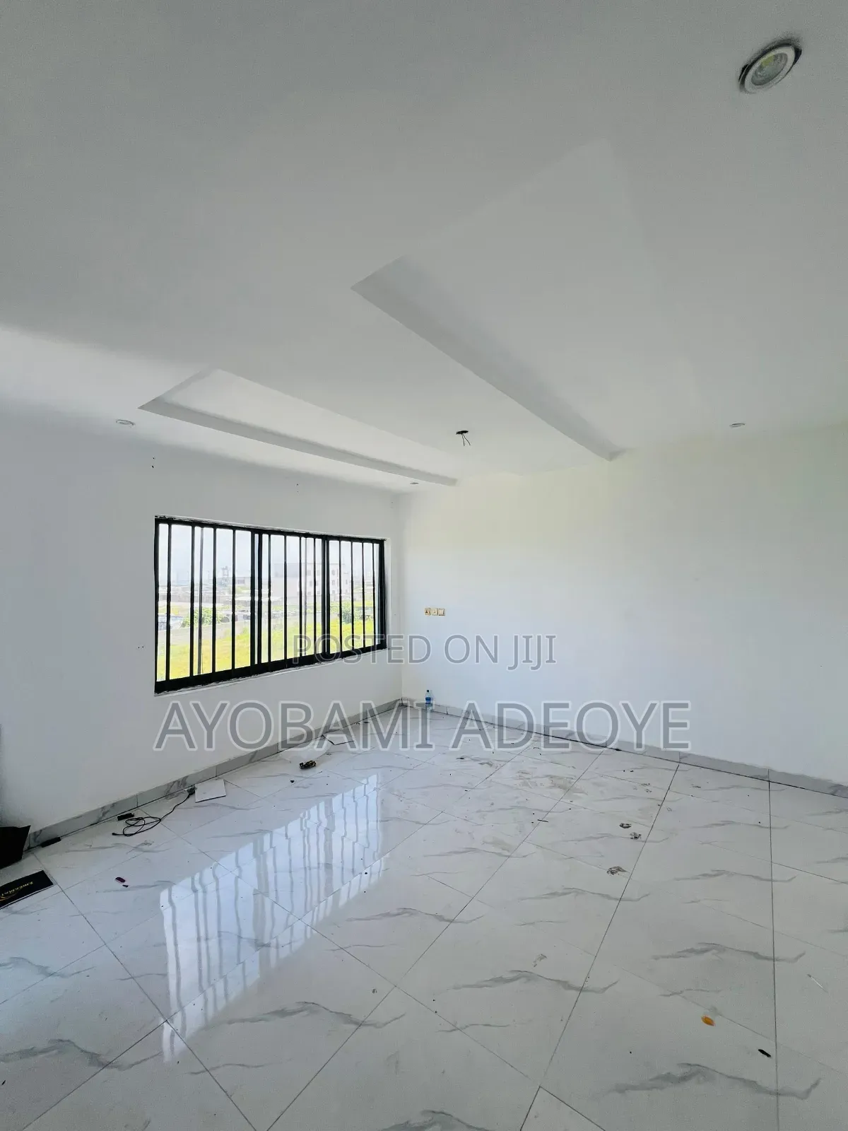 4bdrm Duplex in Decastle Max Estate, Chevron for rent
